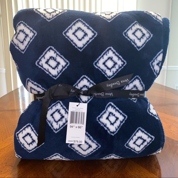 NWT Vera Bradley XL Oversized Blanket